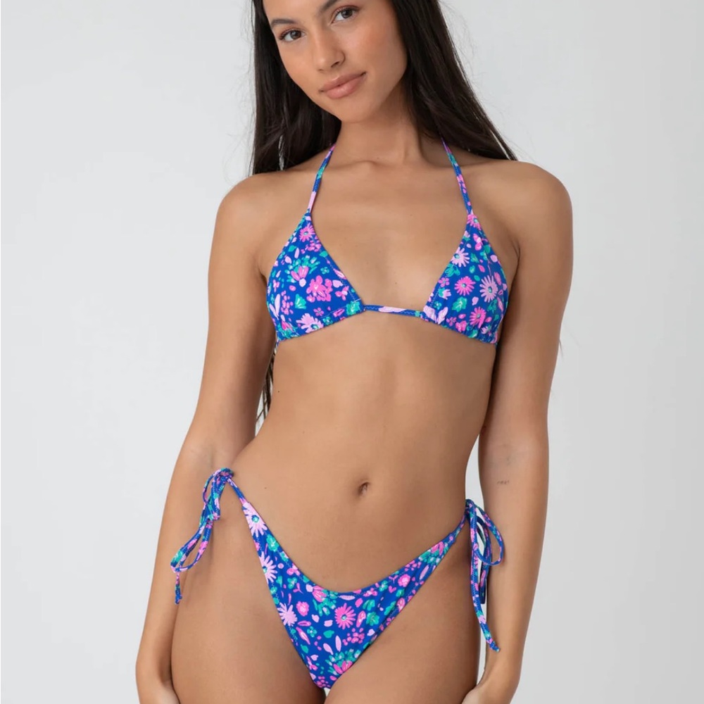 NWT Bright swimwear size M